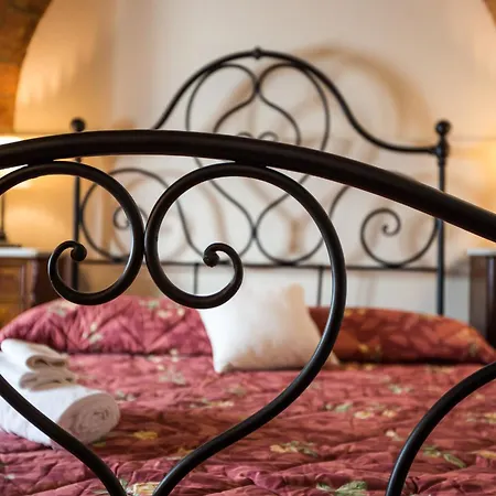 Tuscany Holiday Concierge - I Sorbi * Lajatico